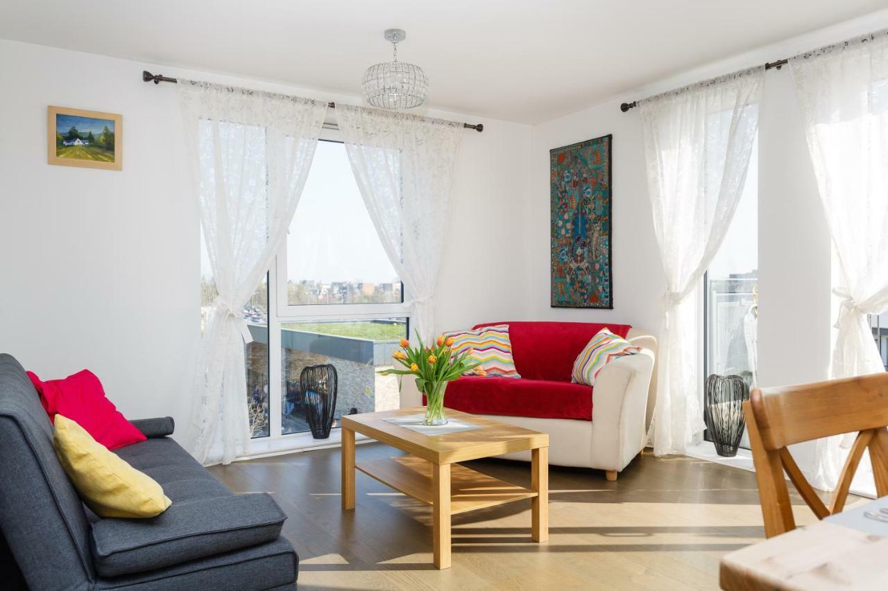 Contemporary Trumpington Apartment With Self Check-In ,Free On-Site Parking, Terrace, Super Fast Wifi & 5 Mins Drive To Papworth & Addenbrookes Hospitals 캠브리지 외부 사진